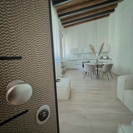 Appartement Dimora Manin à Vérone Extérieur photo